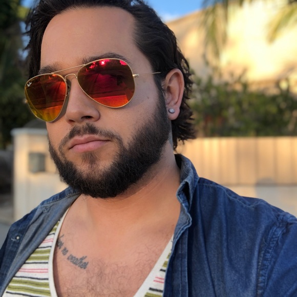 Meet your Posher, Russell - Picture 2 of 2